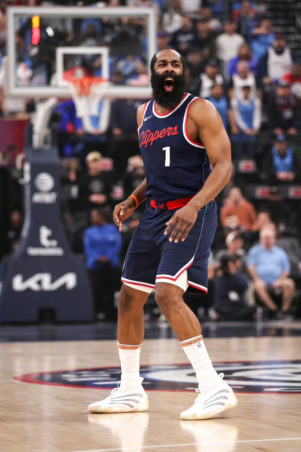 哈登连续十场比赛得分超过战术调整，TL不断突破！