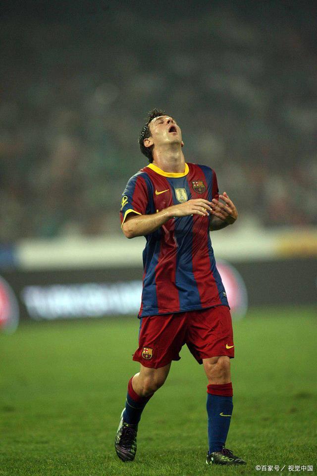  这个赛季,几乎只身扛起巴塞罗那的梅西,已经在31次 