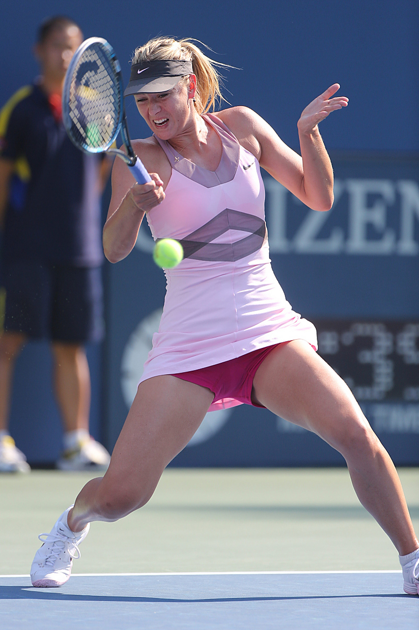 莎拉波娃爆冷击败巴黎圣日耳曼，精彩发挥引爆全场！的简单介绍